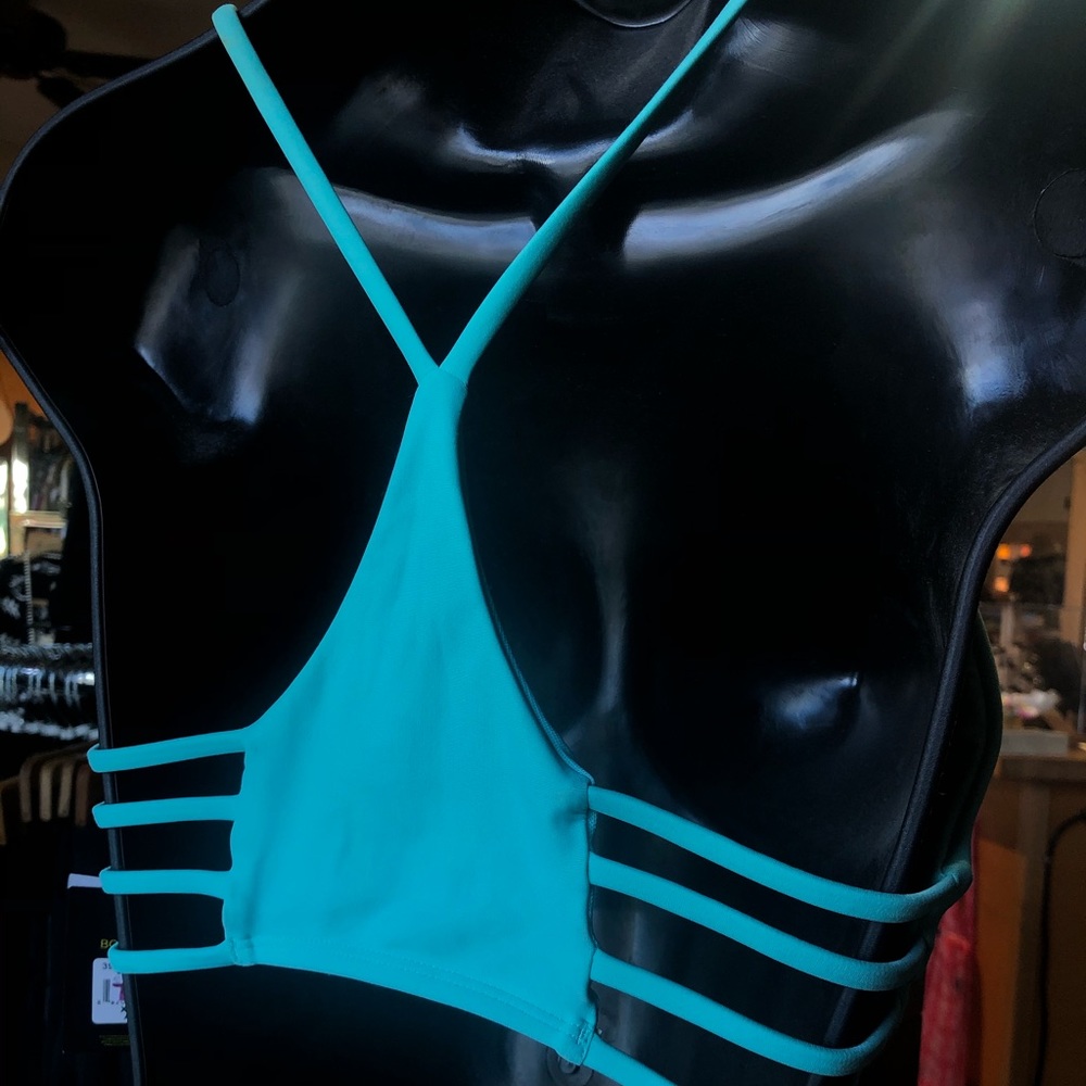 Body glove bikini top/ sports bra